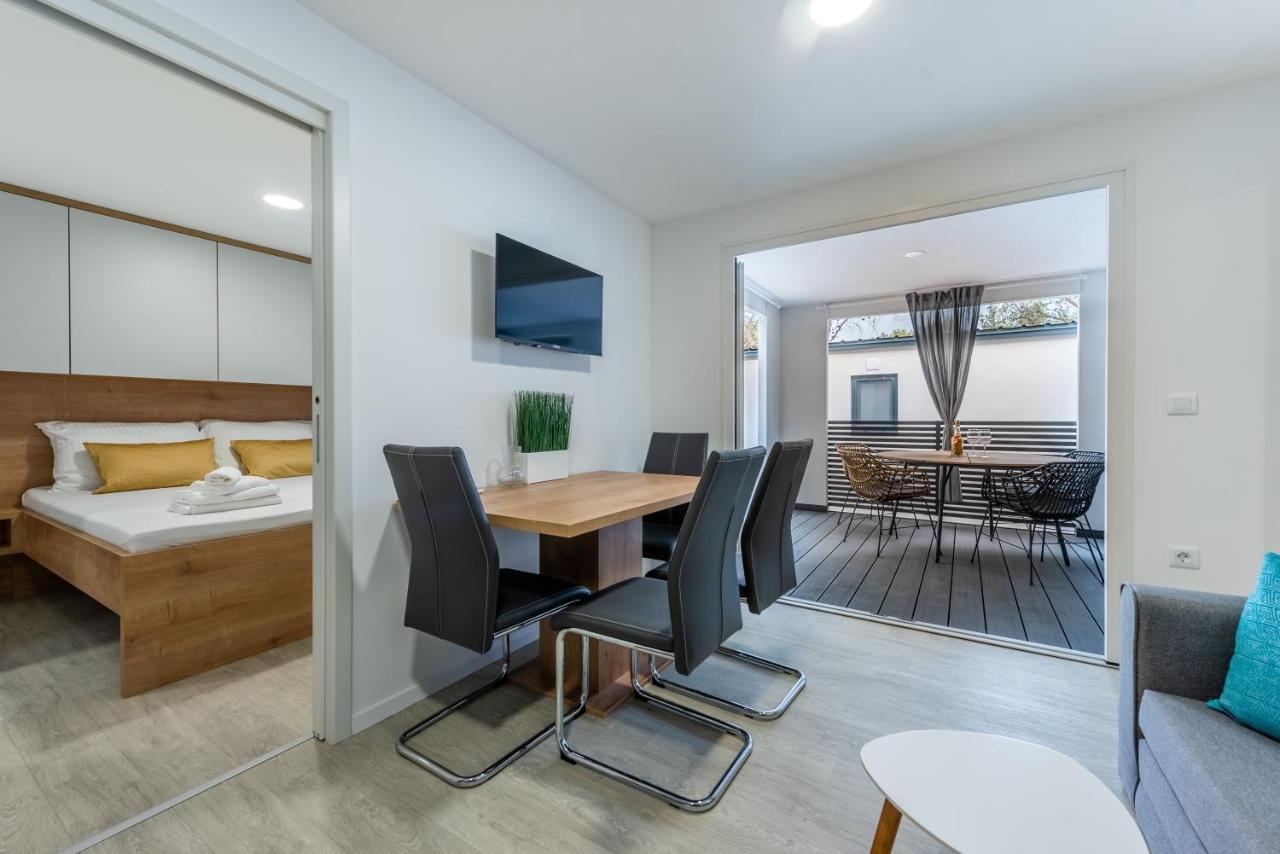 Luxury Mobile Home Pretty Green - Premium - Oaza Mira Resort -50 M From The Beach Drage Exteriör bild