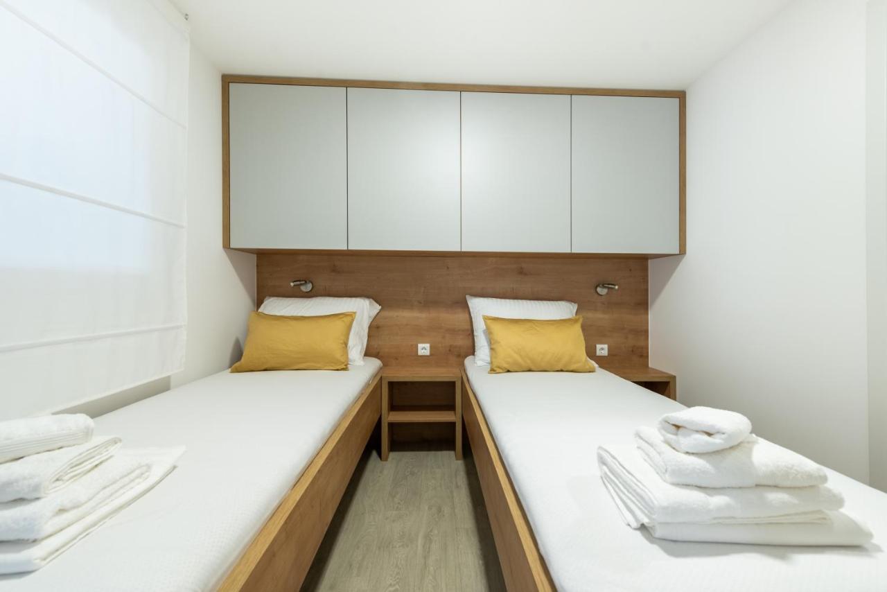 Luxury Mobile Home Pretty Green - Premium - Oaza Mira Resort -50 M From The Beach Drage Exteriör bild